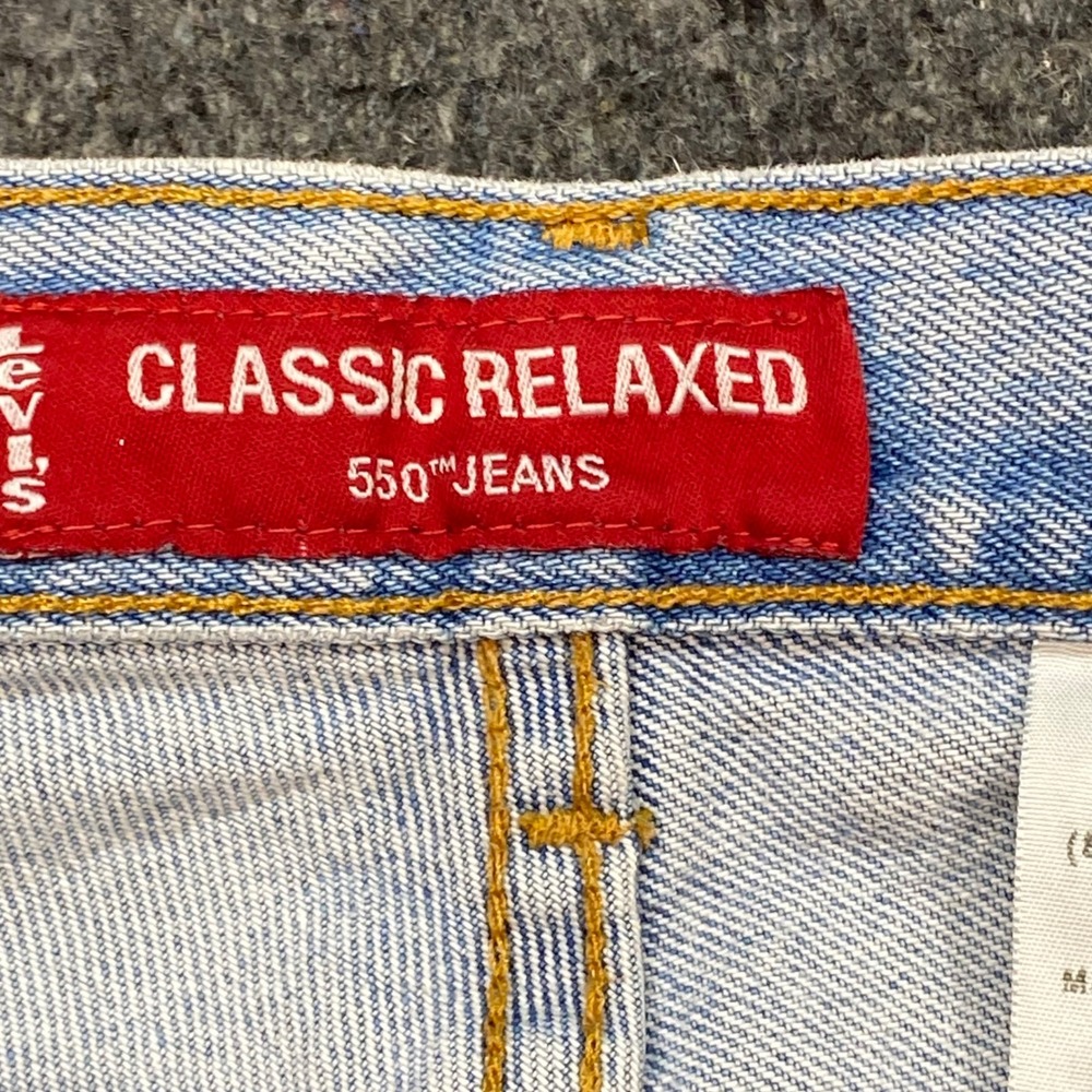 Levi 550 Jeans 16 Womens Light Blue Skater Classic Relaxed Tapered Leg TShirt - Picture 4 of 13